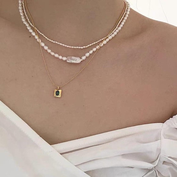 Emerald Necklace, Gold Chain Necklace, Layered Necklace, Emerald Green Necklace - Picture 1 of 4